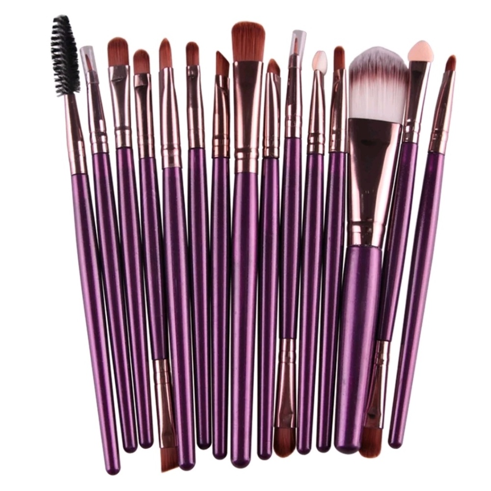 New!  15pcs Makeup Brushes Set with velvet bag.